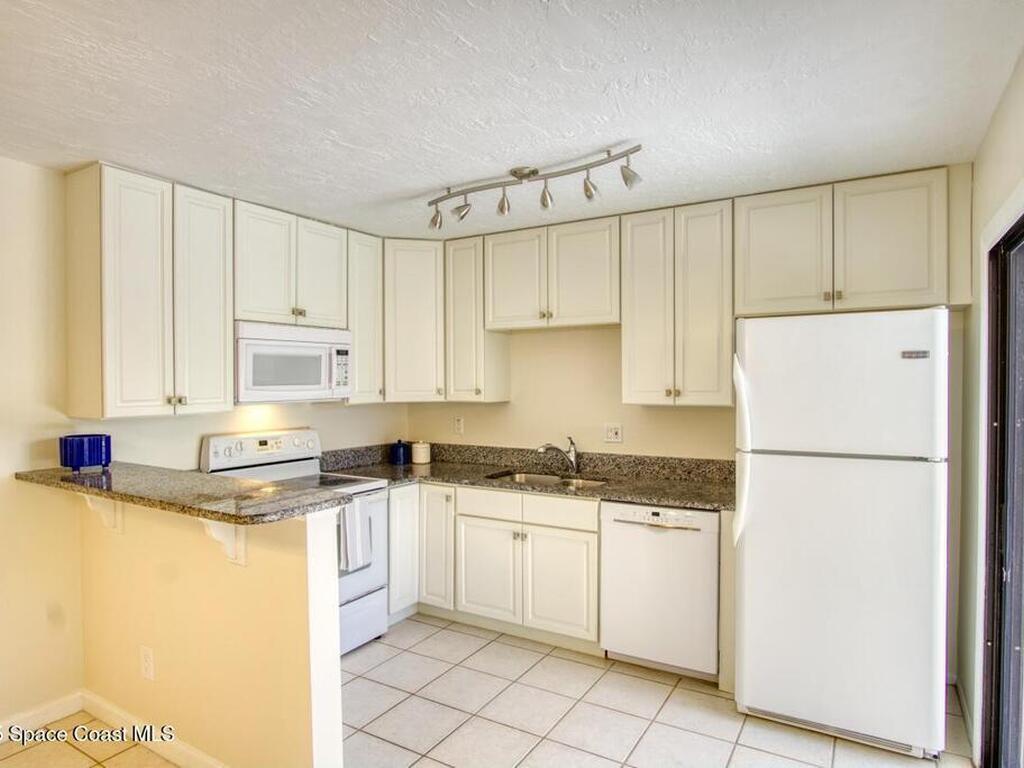 3711 Vista Oaks Circle, Palm Bay, FL 32905