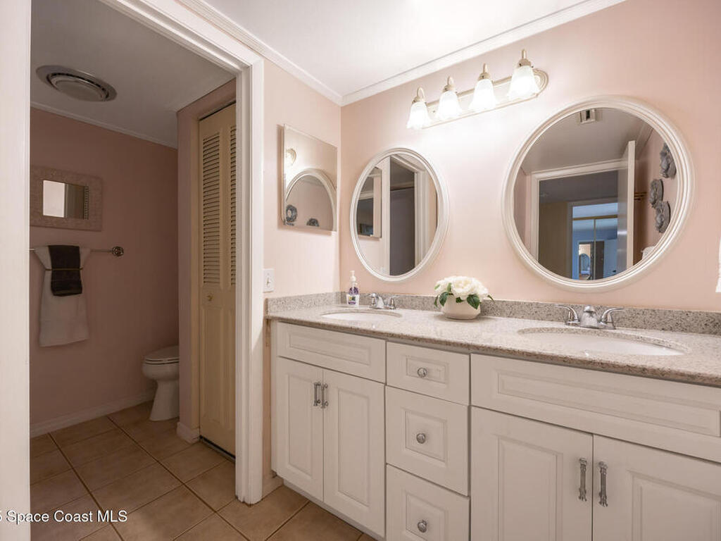 3711 Vista Oaks Circle, Palm Bay, FL 32905