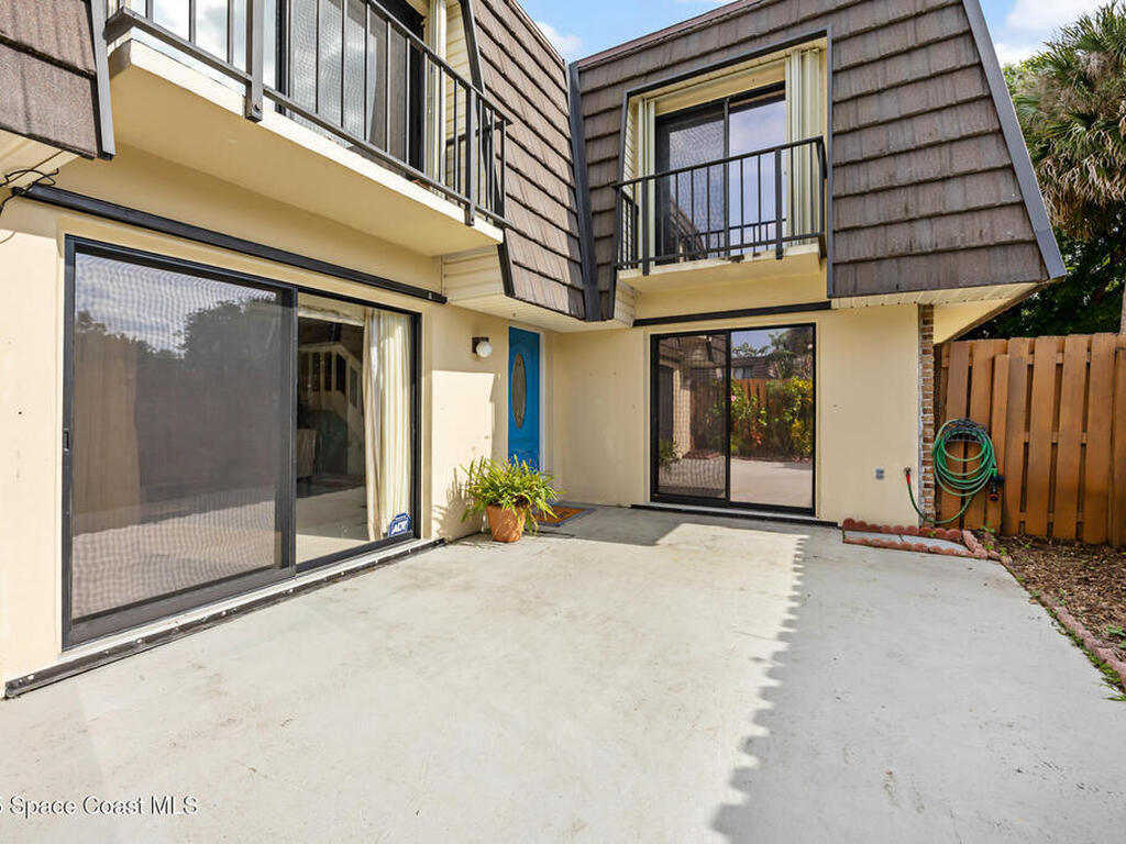 3711 Vista Oaks Circle, Palm Bay, FL 32905