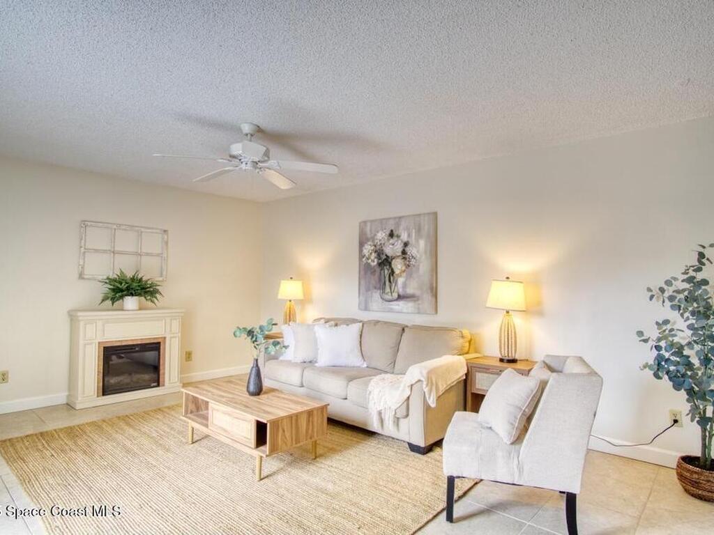 3711 Vista Oaks Circle, Palm Bay, FL 32905