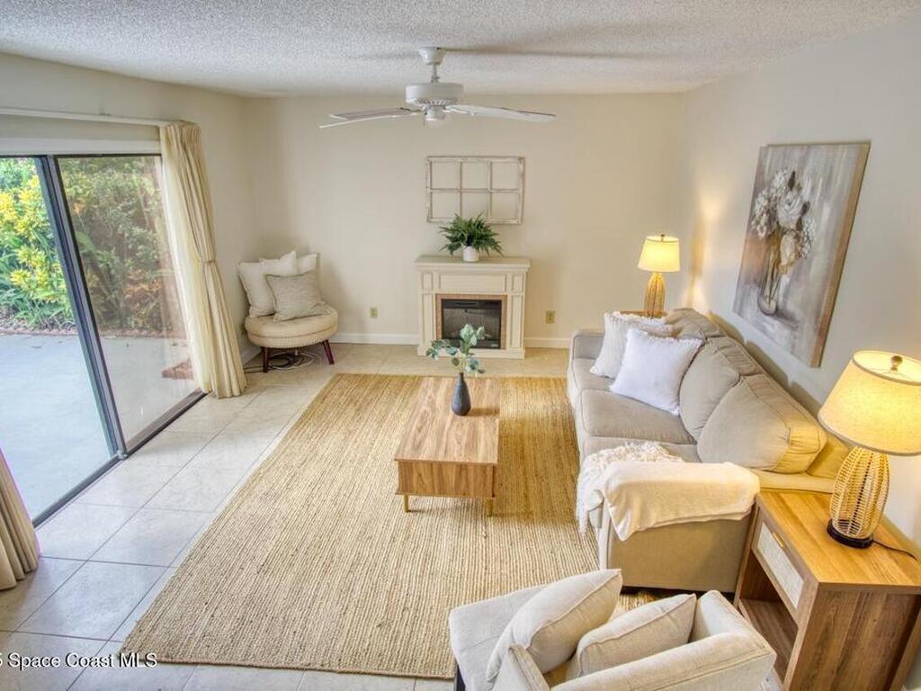 3711 Vista Oaks Circle, Palm Bay, FL 32905