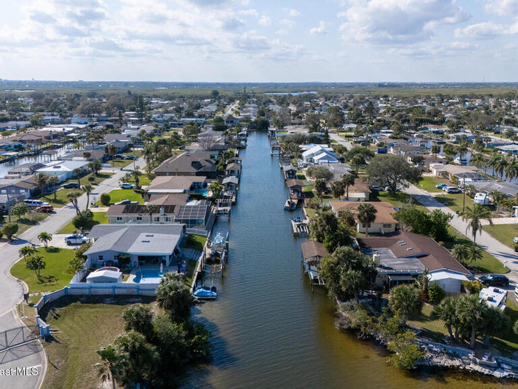 1707 Harbor Drive, Merritt Island, FL 32952