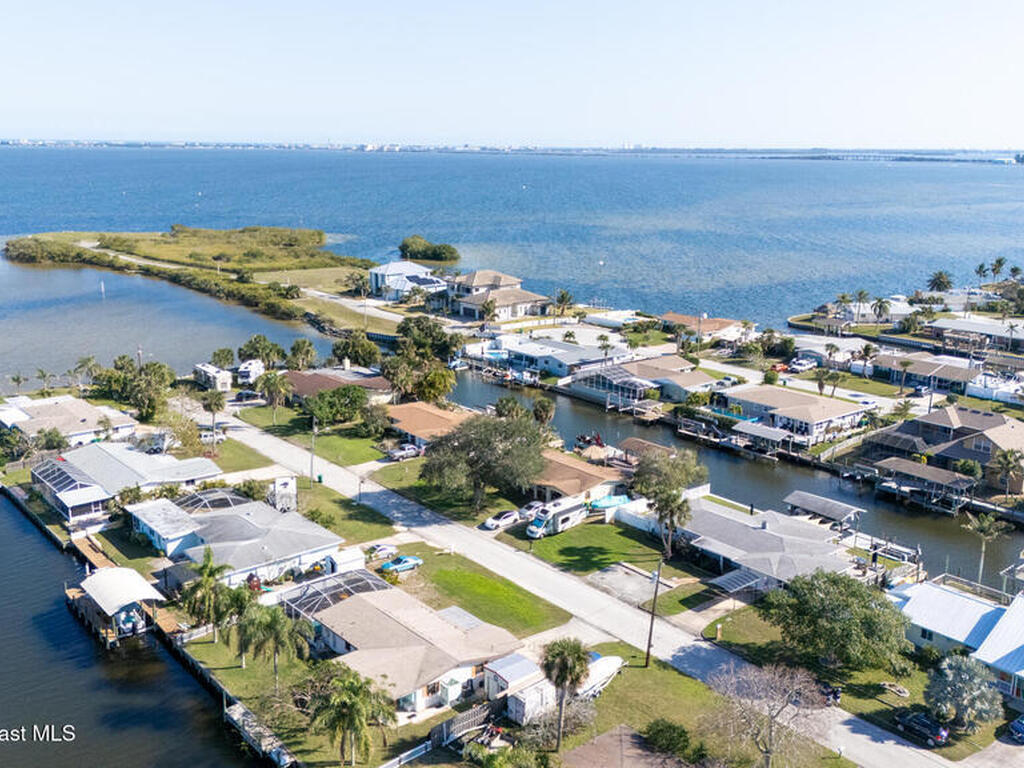 1707 Harbor Drive, Merritt Island, FL 32952