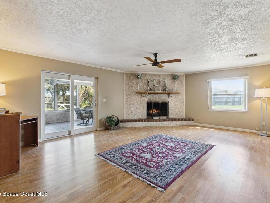 185 Moore Avenue, Merritt Island, FL 32952