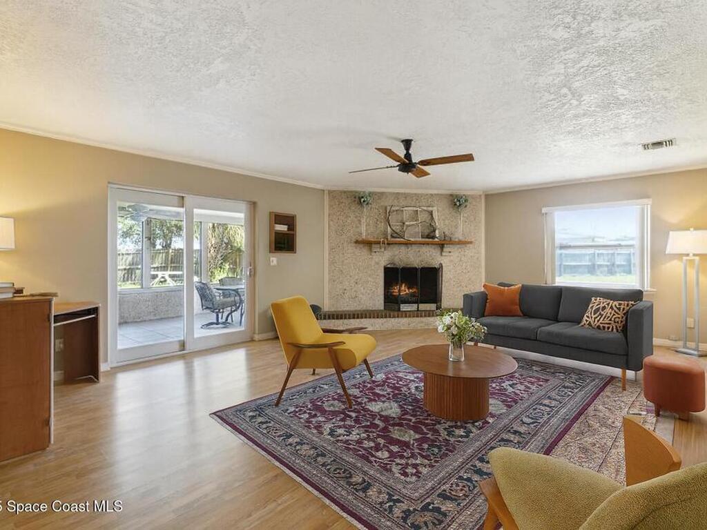 185 Moore Avenue, Merritt Island, FL 32952