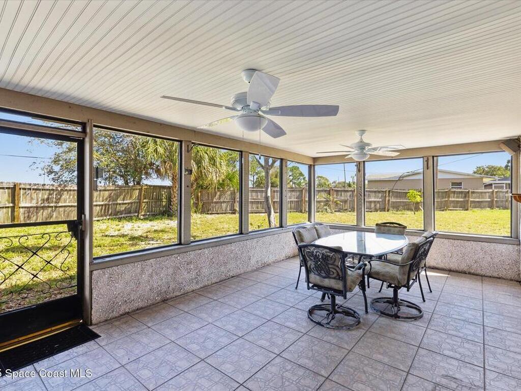 185 Moore Avenue, Merritt Island, FL 32952