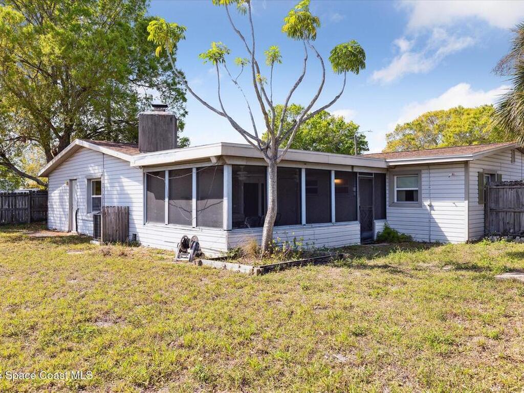 185 Moore Avenue, Merritt Island, FL 32952