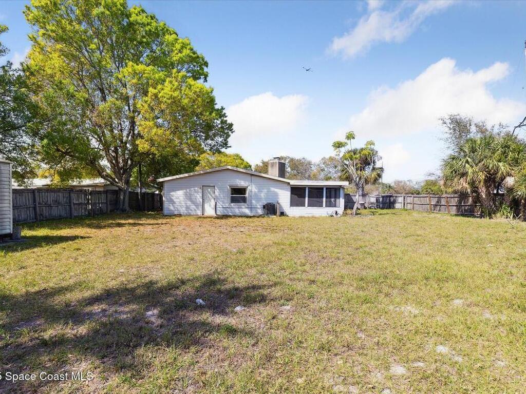 185 Moore Avenue, Merritt Island, FL 32952