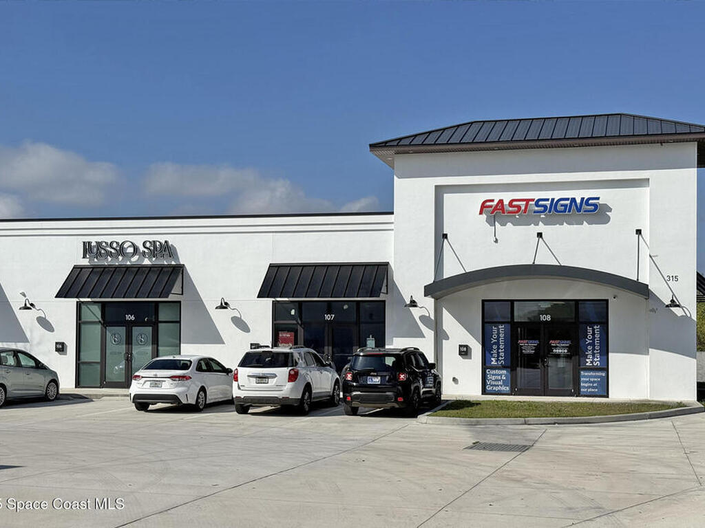 315 S Courtenay Parkway, Merritt Island, FL 32952