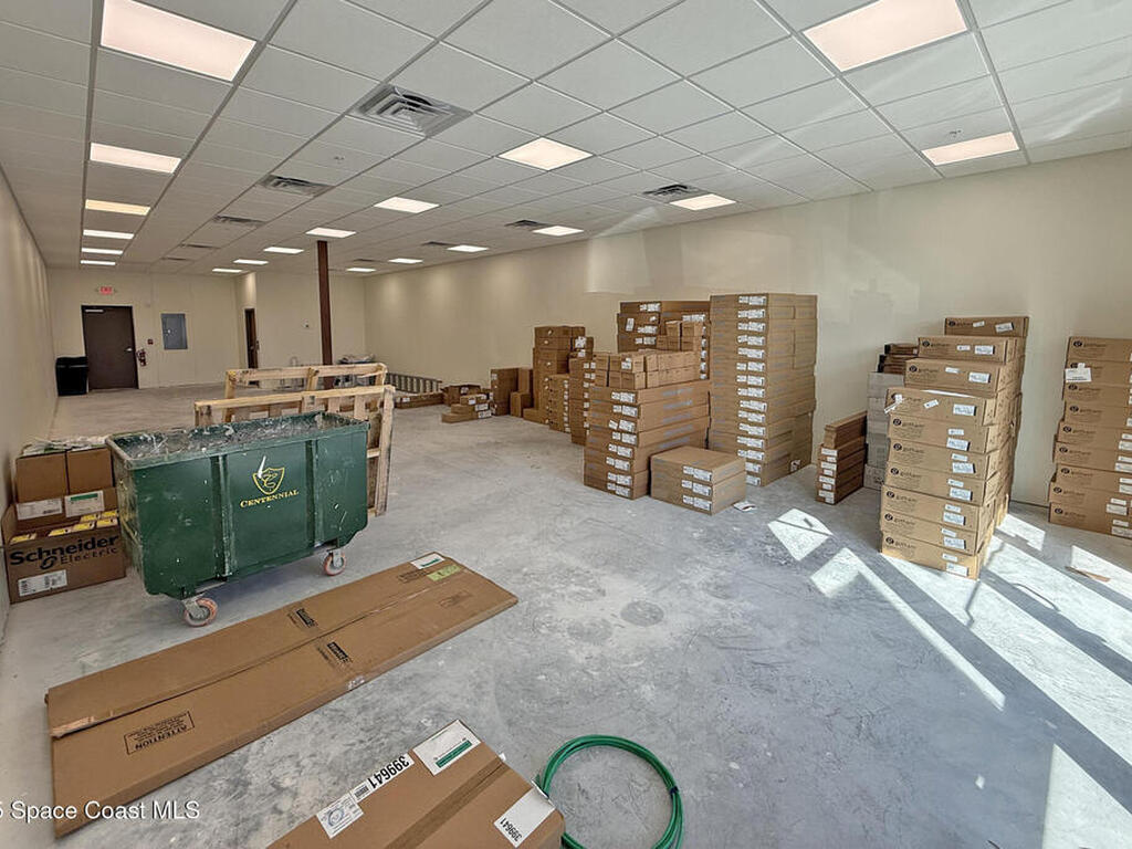 315 S Courtenay Parkway, Merritt Island, FL 32952