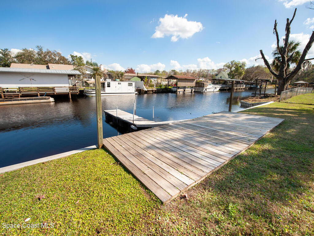 55726 Keith Street, Astor, FL 32102