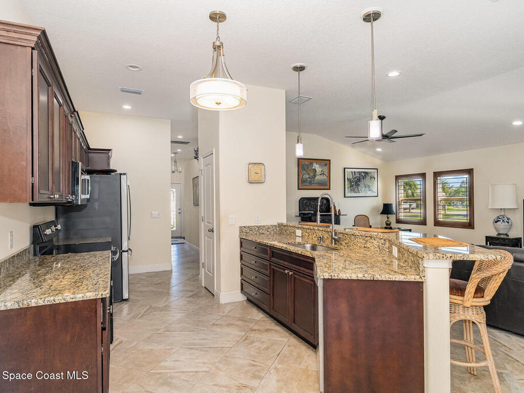 1872 Freedom Drive, Melbourne, FL 32940