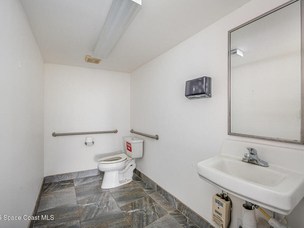 424` N Harbor City Boulevard, Melbourne, FL 32935