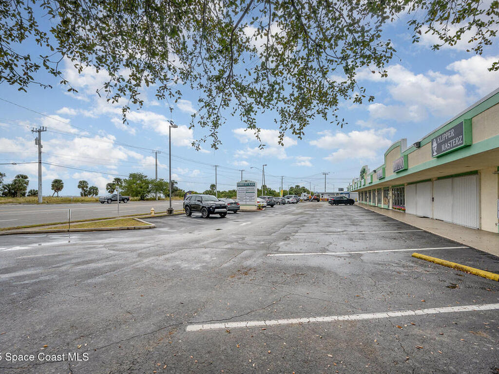 424` N Harbor City Boulevard, Melbourne, FL 32935