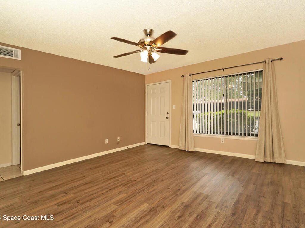 1515 Huntington Lane, Rockledge, FL 32955