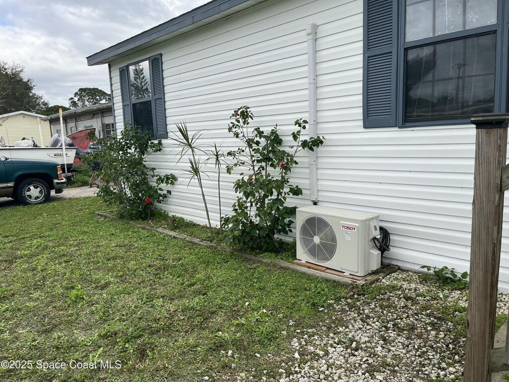 335 Saint Charles Avenue, Merritt Island, FL 32953