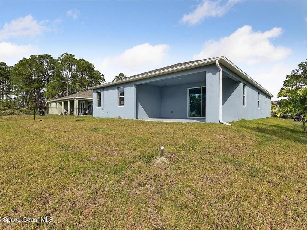 446 Holmes Avenue, Palm Bay, FL 32907