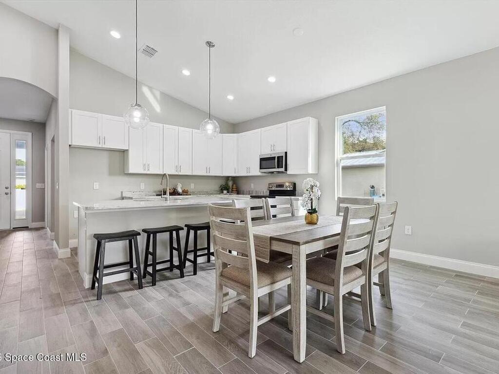 446 Holmes Avenue, Palm Bay, FL 32907