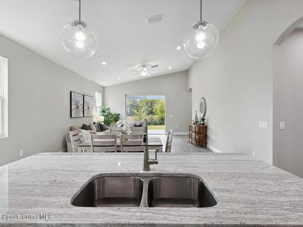 446 Holmes Avenue, Palm Bay, FL 32907