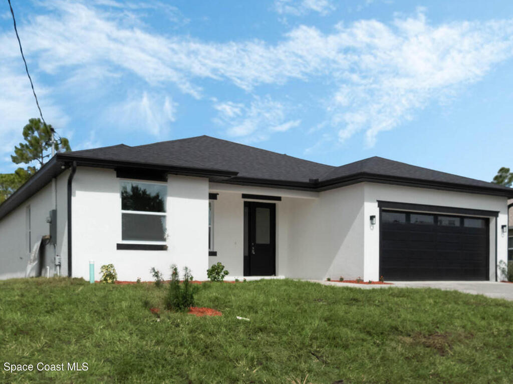 521 Garbelmann Street, Palm Bay, FL 32908