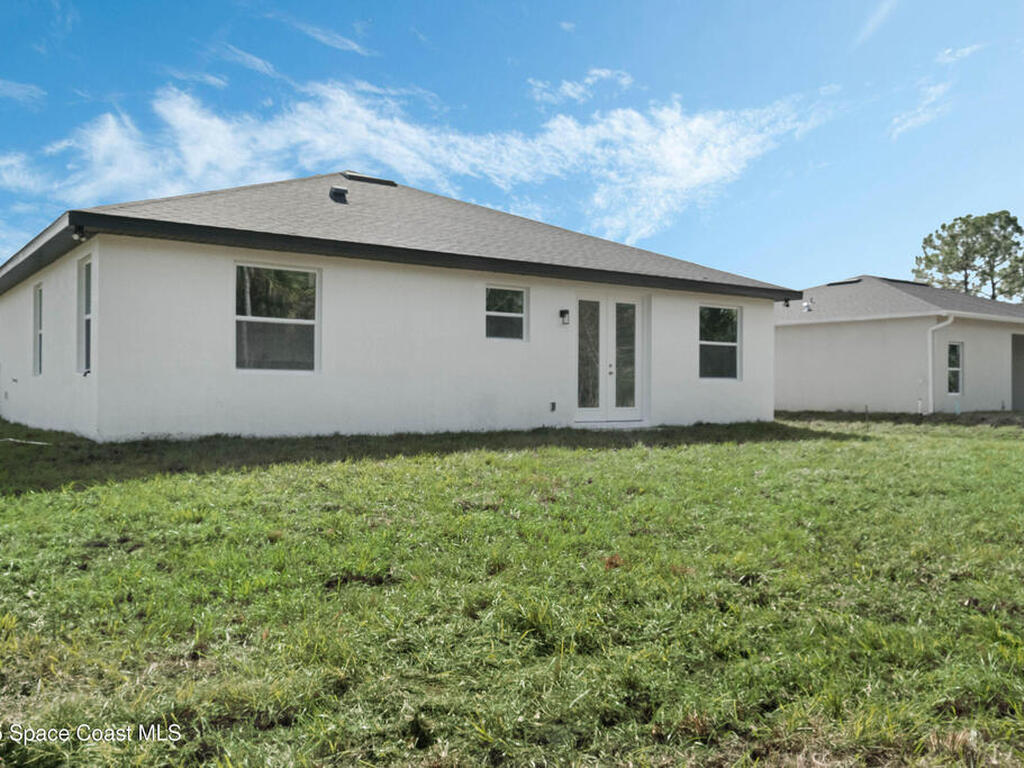 521 Garbelmann Street, Palm Bay, FL 32908