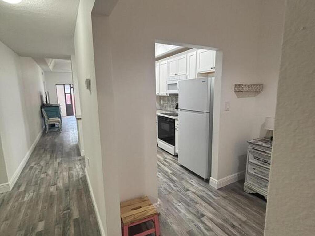 754 S Orlando Avenue, Cocoa Beach, FL 32931