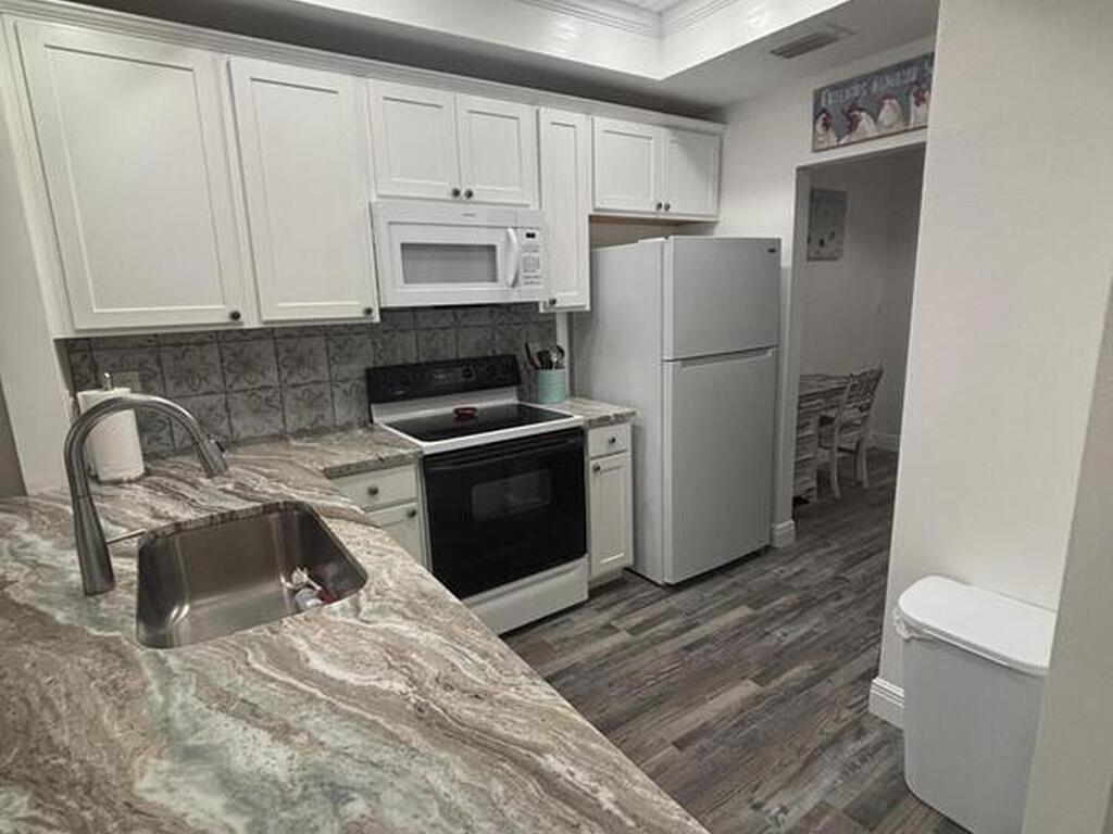 754 S Orlando Avenue, Cocoa Beach, FL 32931