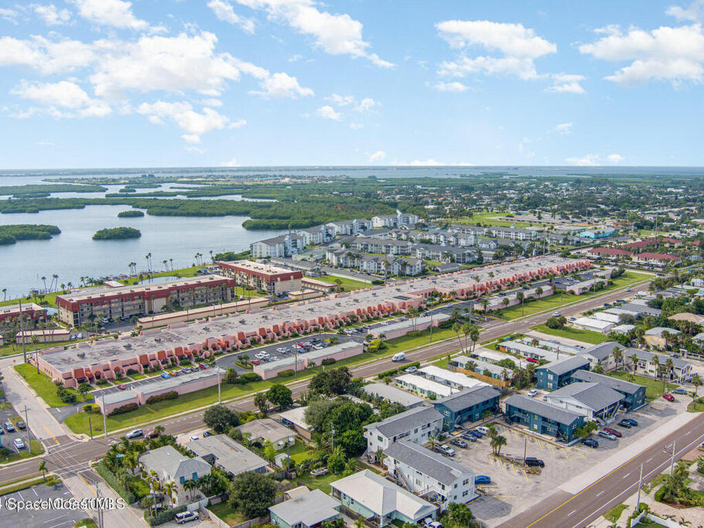 754 S Orlando Avenue, Cocoa Beach, FL 32931