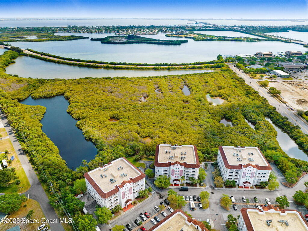 821 Del Rio Way, Merritt Island, FL 32953