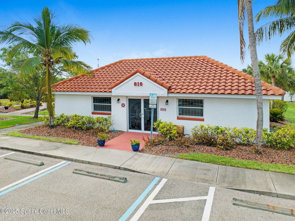 821 Del Rio Way, Merritt Island, FL 32953