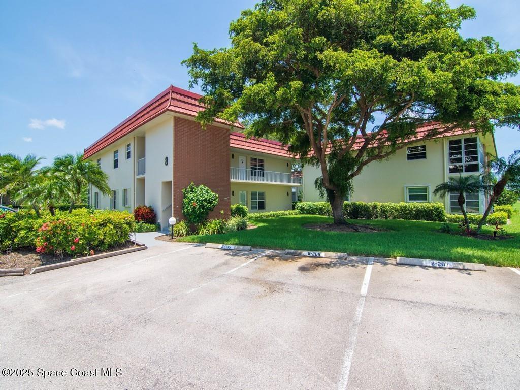 8 Vista Palm Lane, Vero Beach, FL 32962