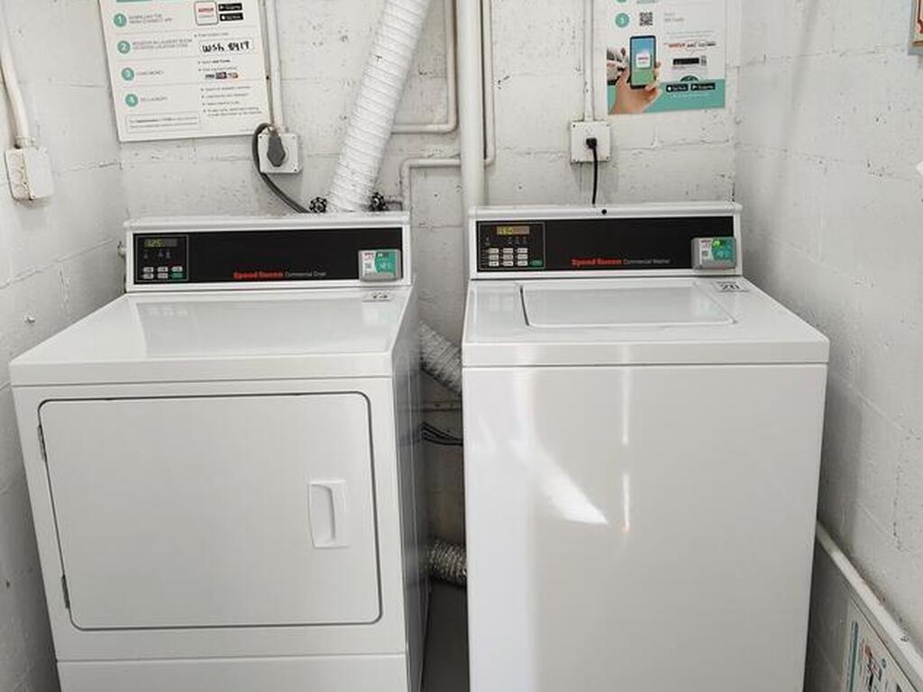 8 Vista Palm Lane, Vero Beach, FL 32962