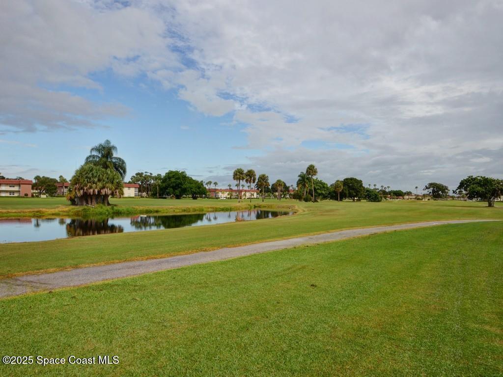 8 Vista Palm Lane, Vero Beach, FL 32962