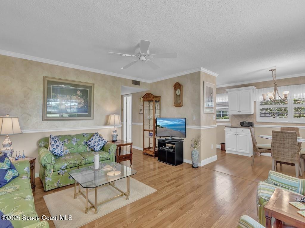 8 Vista Palm Lane, Vero Beach, FL 32962