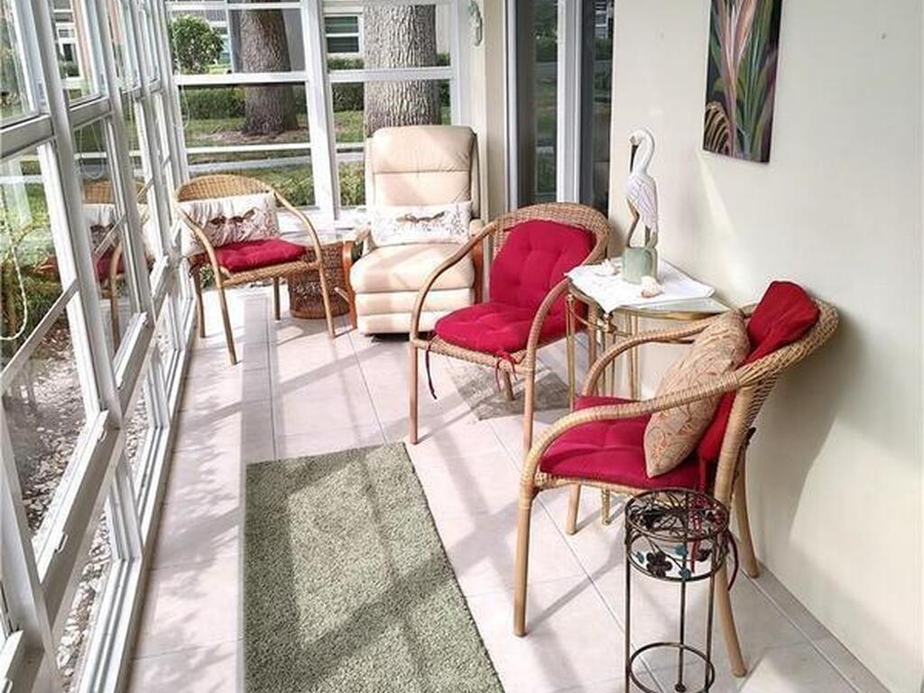 8 Vista Palm Lane, Vero Beach, FL 32962