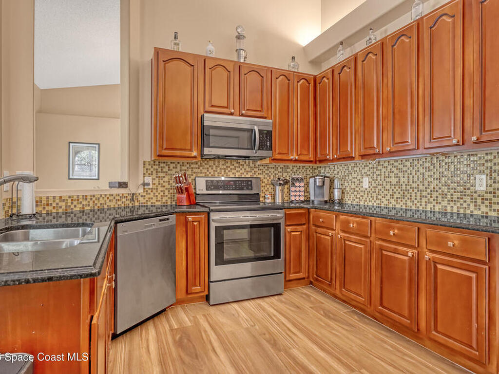 3033 Forest Creek Drive, Melbourne, FL 32901