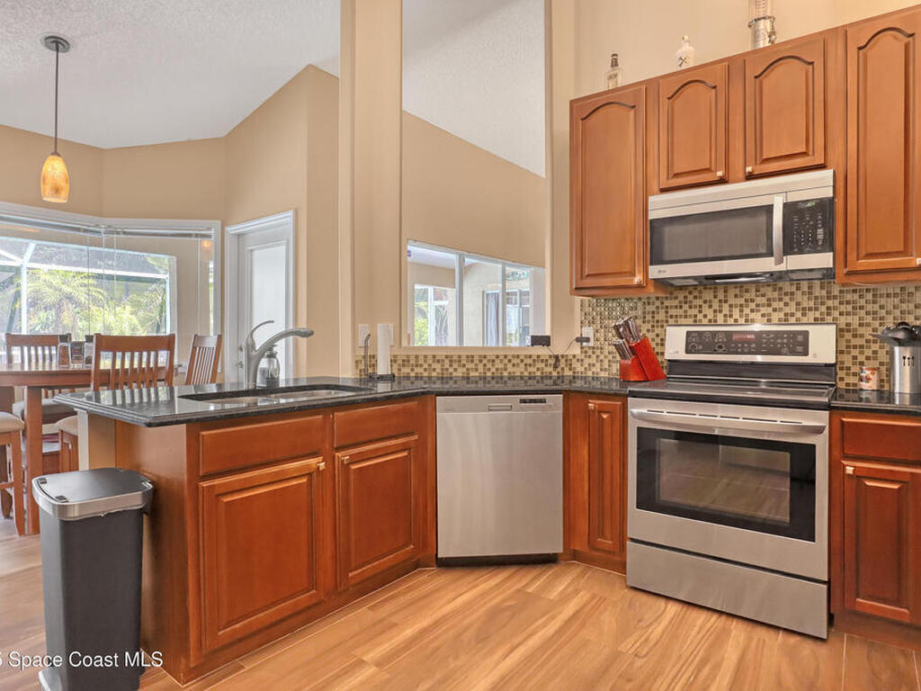 3033 Forest Creek Drive, Melbourne, FL 32901