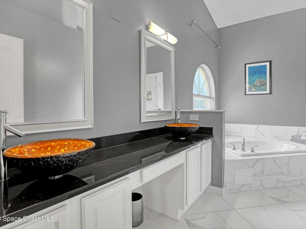 3033 Forest Creek Drive, Melbourne, FL 32901