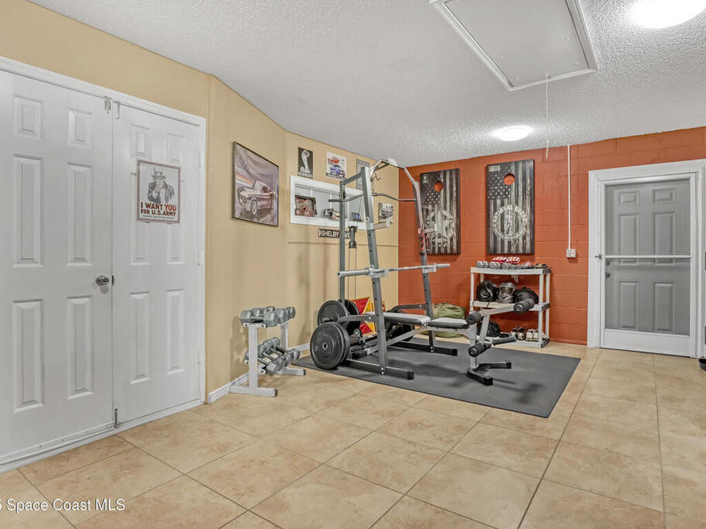 3033 Forest Creek Drive, Melbourne, FL 32901