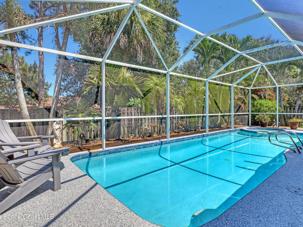 3033 Forest Creek Drive, Melbourne, FL 32901