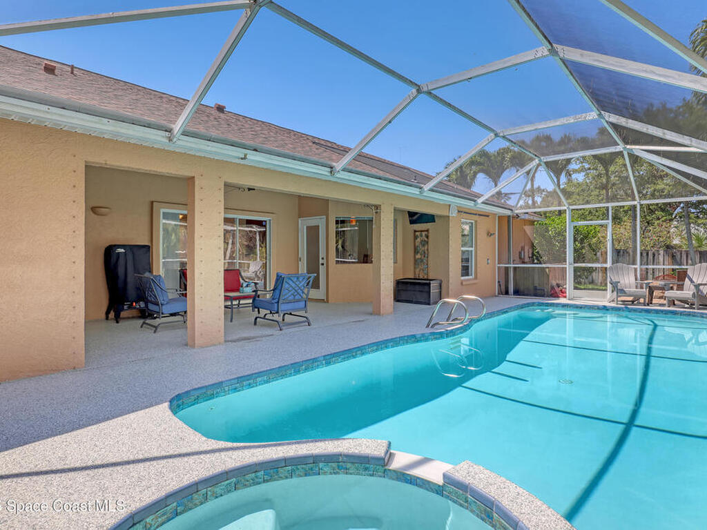 3033 Forest Creek Drive, Melbourne, FL 32901