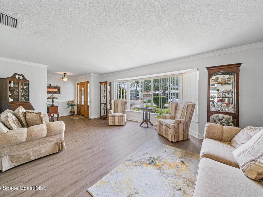 445 Park Avenue, Satellite Beach, FL 32937