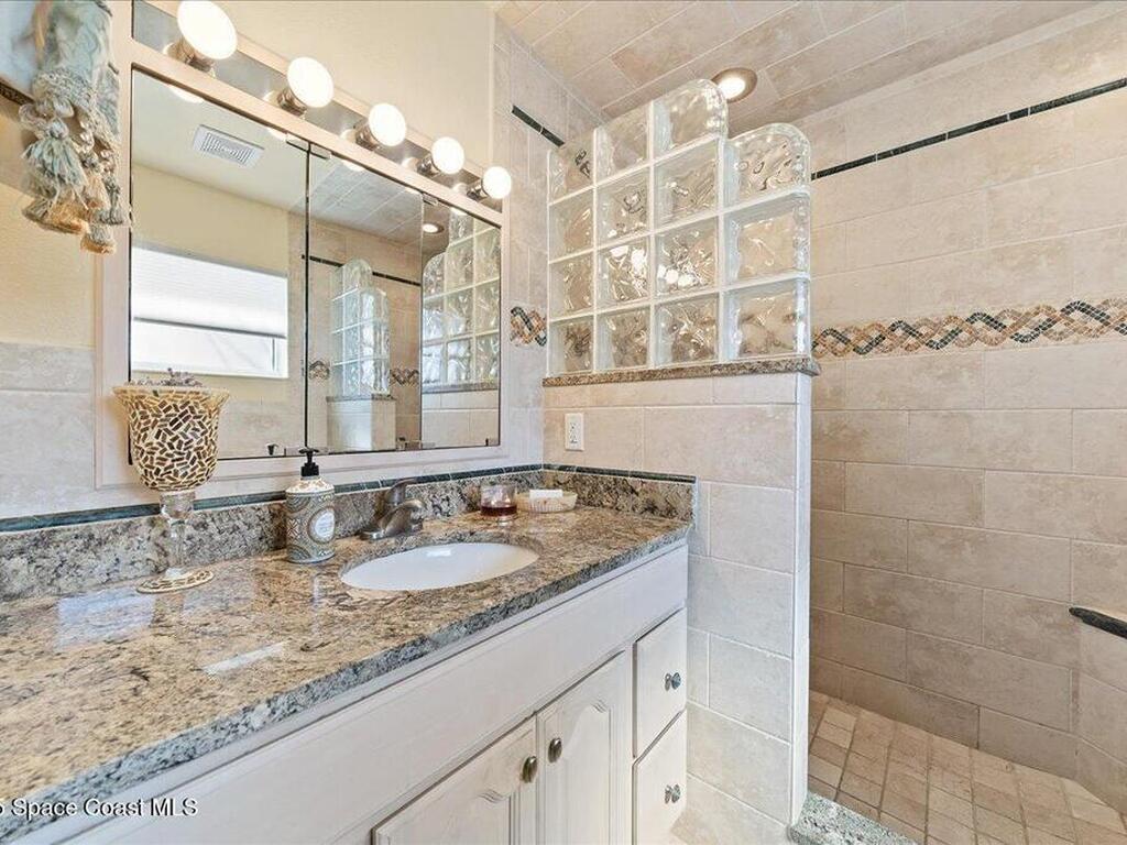 445 Park Avenue, Satellite Beach, FL 32937