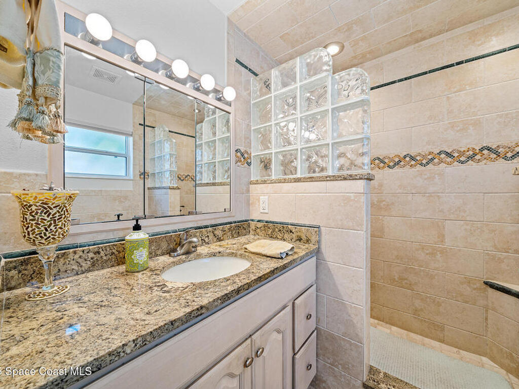 445 Park Avenue, Satellite Beach, FL 32937