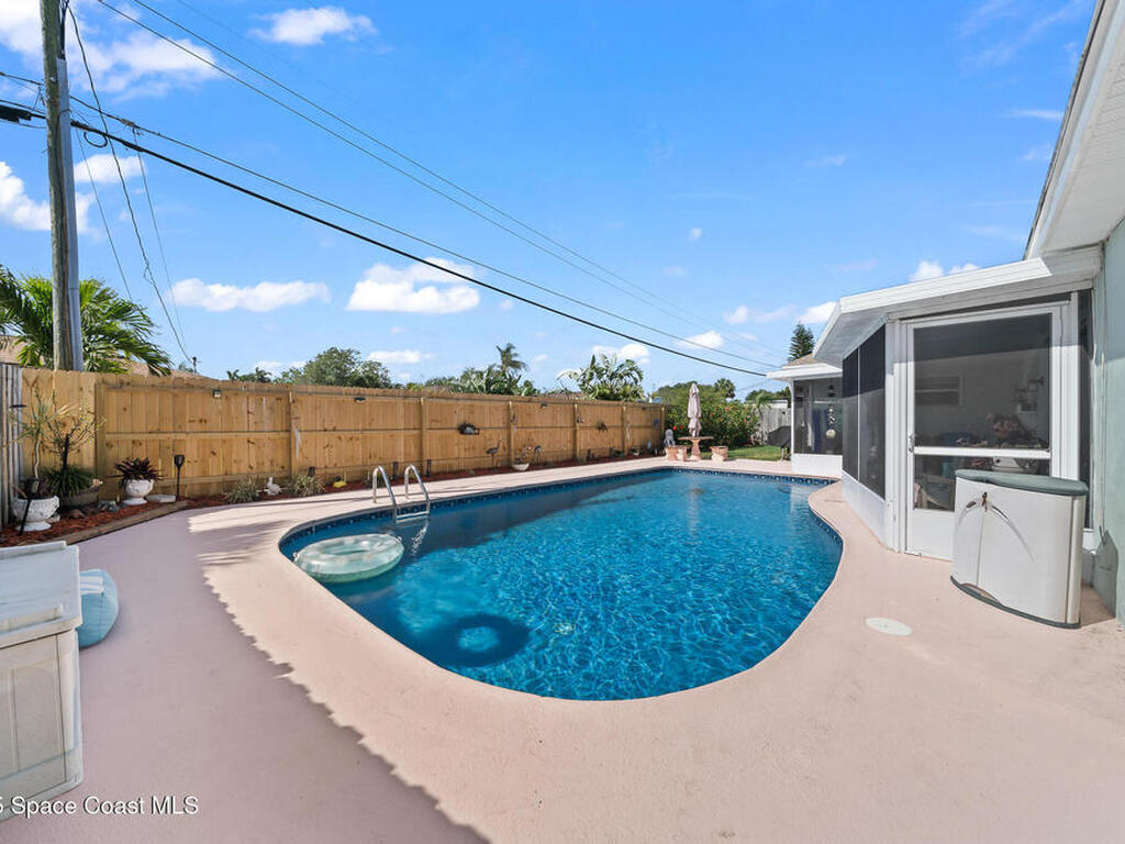 445 Park Avenue, Satellite Beach, FL 32937