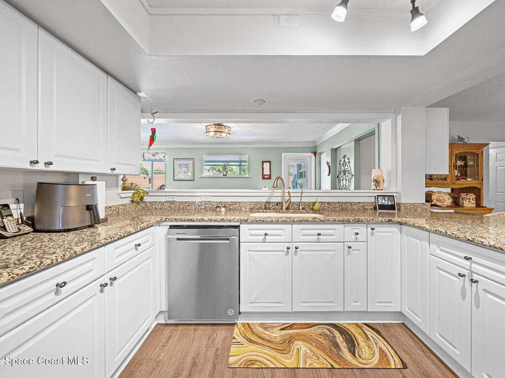 445 Park Avenue, Satellite Beach, FL 32937