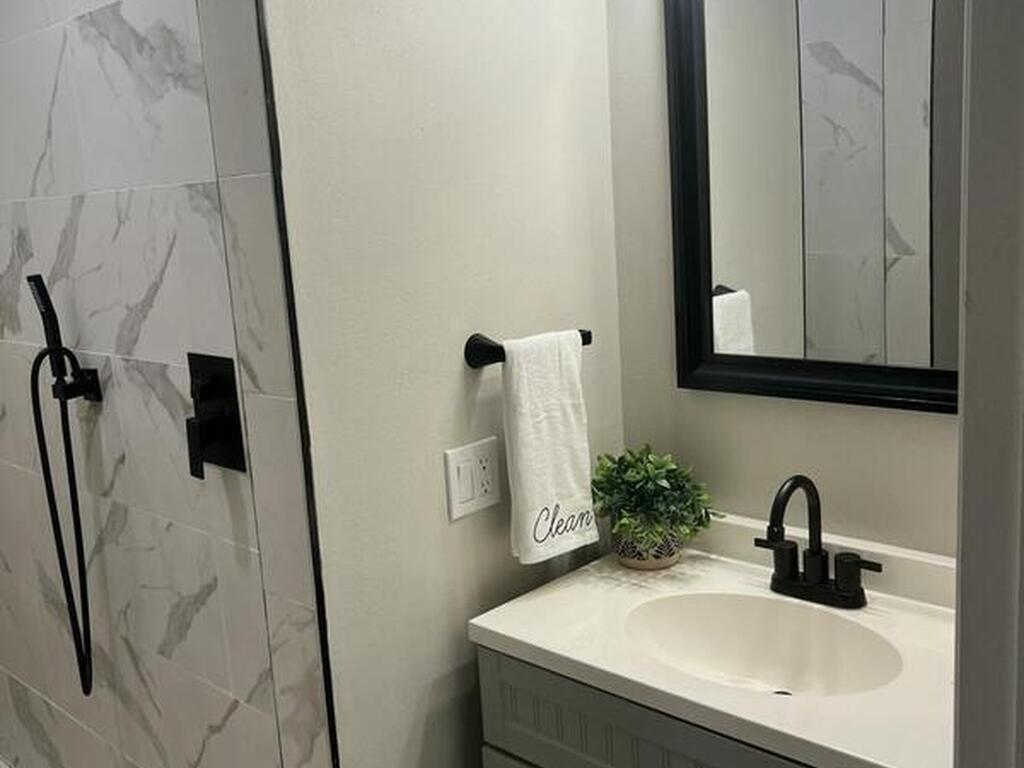 1668 Clover Circle, Melbourne, FL 32935