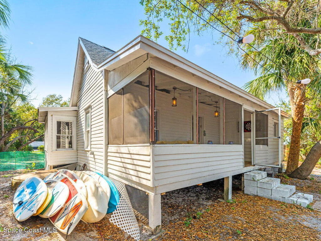 1365 Pineapple Avenue, Melbourne, FL 32935