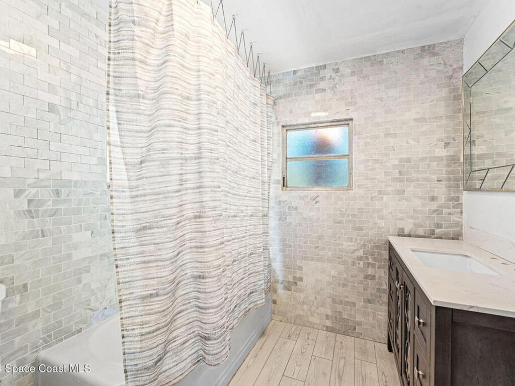 1365 Pineapple Avenue, Melbourne, FL 32935