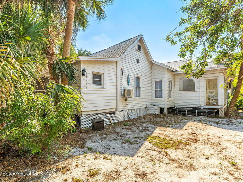 1365 Pineapple Avenue, Melbourne, FL 32935